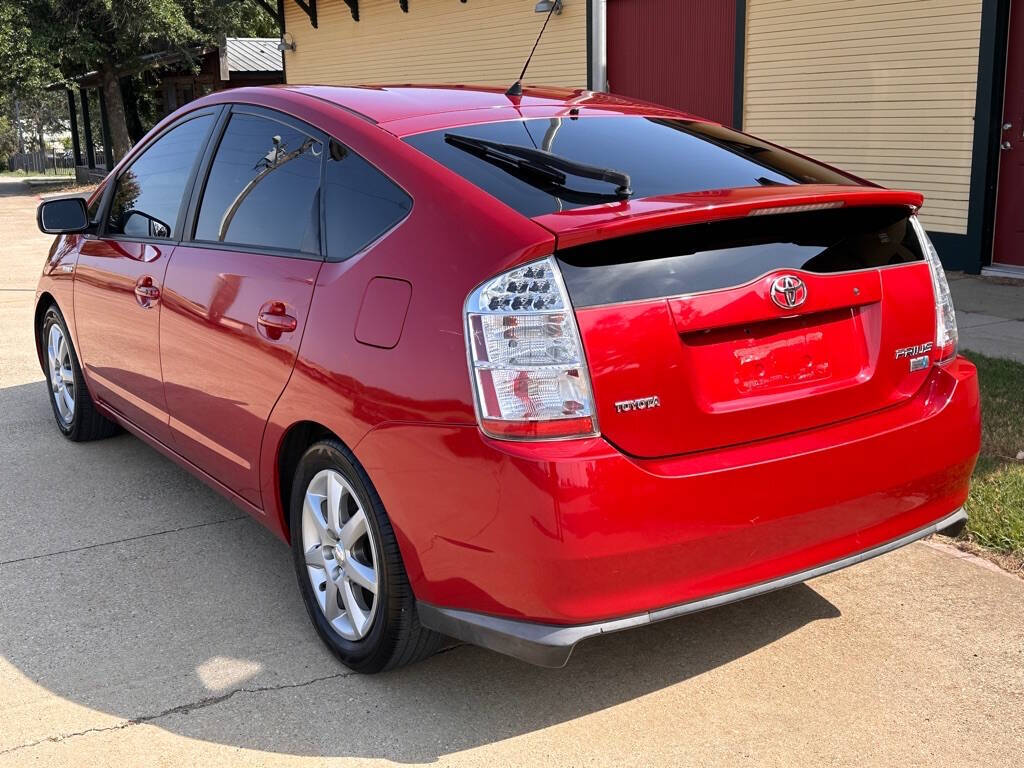 2008 Toyota Prius for sale at BANKERS AUTOS in Denton, TX