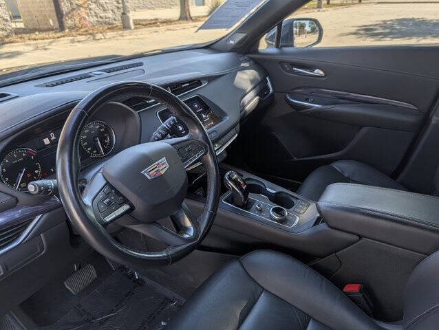 2023 Cadillac XT4 Luxury