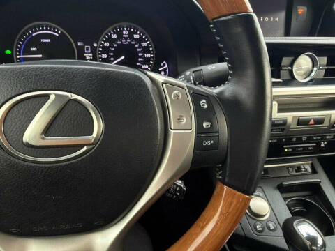 2015 Lexus ES 300h