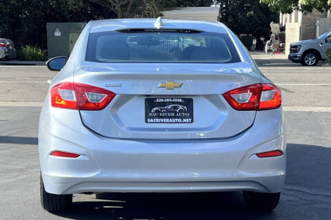 2017 Chevrolet Cruze LT Auto