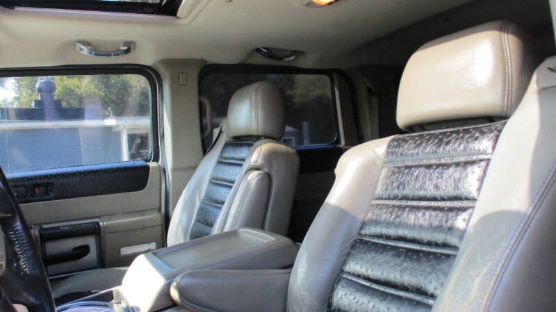 2003 HUMMER H2 Lux Series