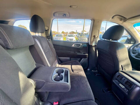 2013 Nissan Pathfinder SV