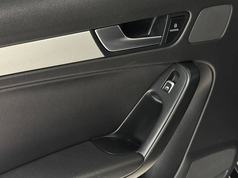 2016 Audi A4 2.0T quattro Premium