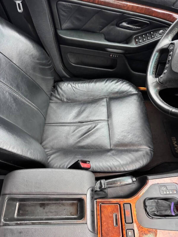 2003 BMW 5 Series 530i