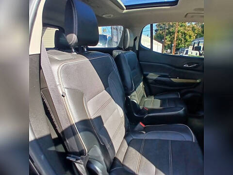 2019 GMC Acadia Denali