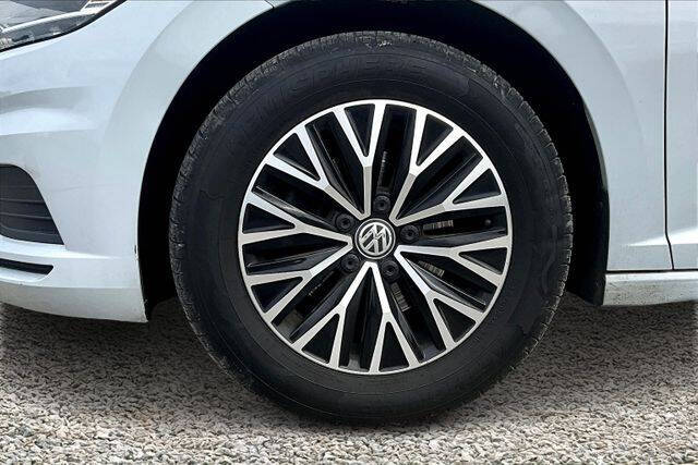 2019 Volkswagen Jetta R-Line