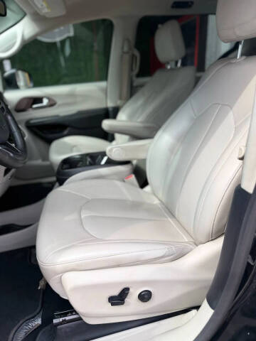 2021 Chrysler Voyager LXi