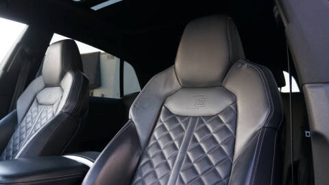 2021 Audi SQ8 4.0T quattro Premium Plus