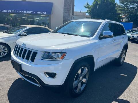 2014 Jeep Grand Cherokee for sale at CarMart One LLC in Freeport NY