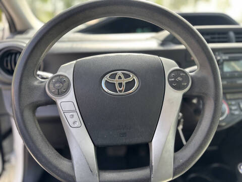 2013 Toyota Prius c One