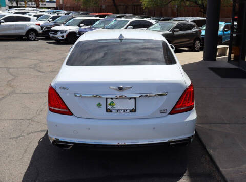 2017 Genesis G90