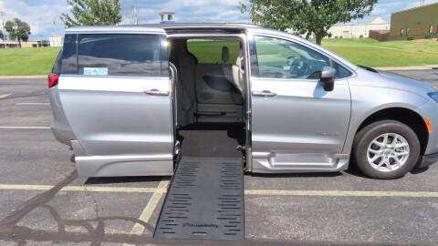 2021 Chrysler Voyager LXi