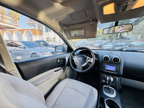 2011 Nissan Rogue SV