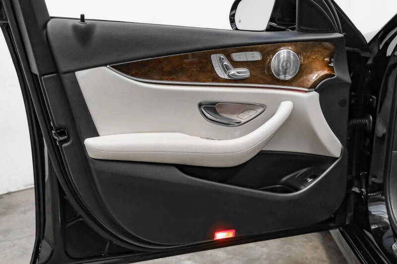2018 Mercedes-Benz E-Class E 300