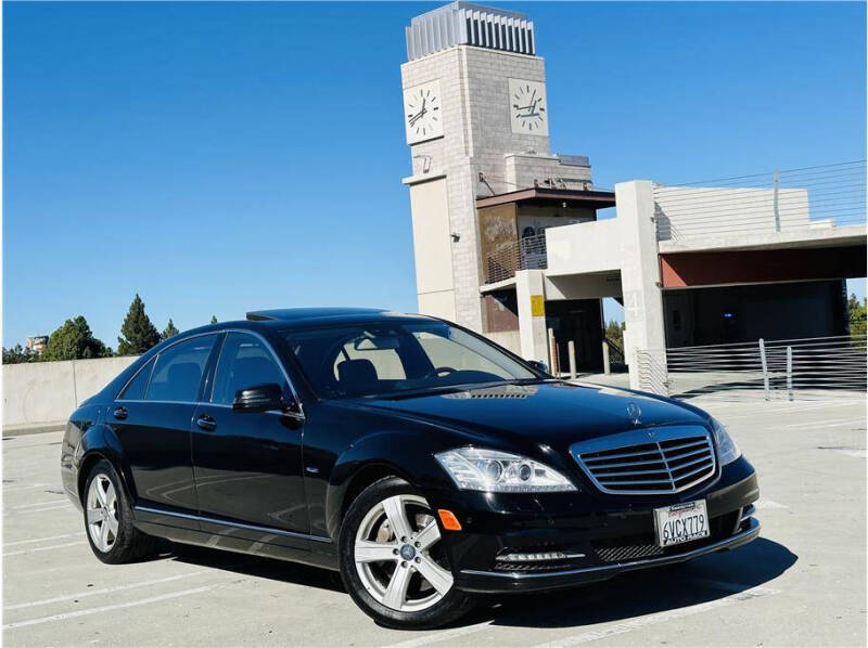 2012 Mercedes-Benz S-Class S550 photo 19