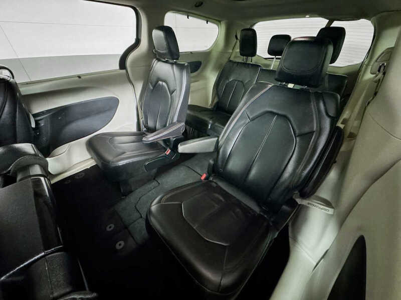 2018 Chrysler Pacifica Touring L Plus