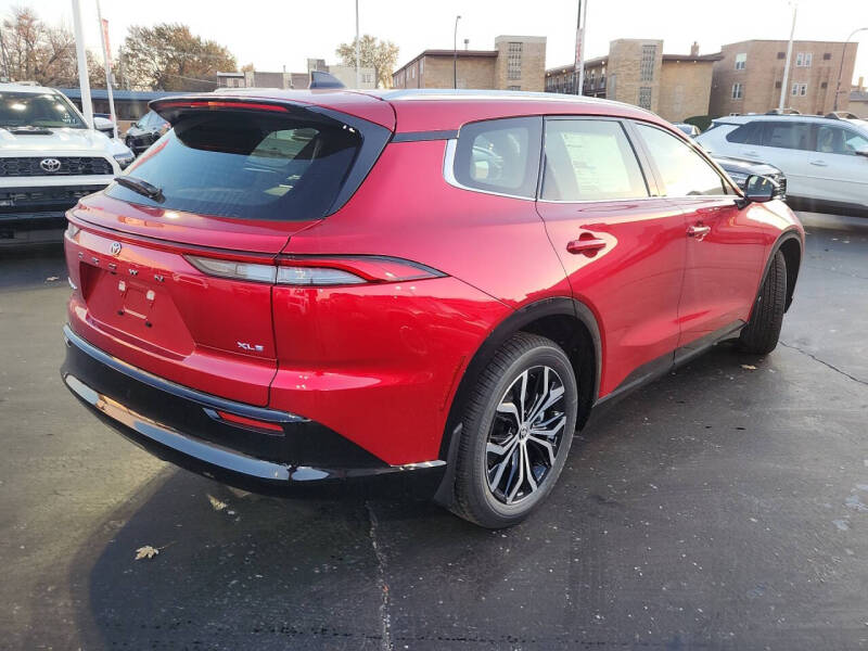 2025 Toyota Crown Signia