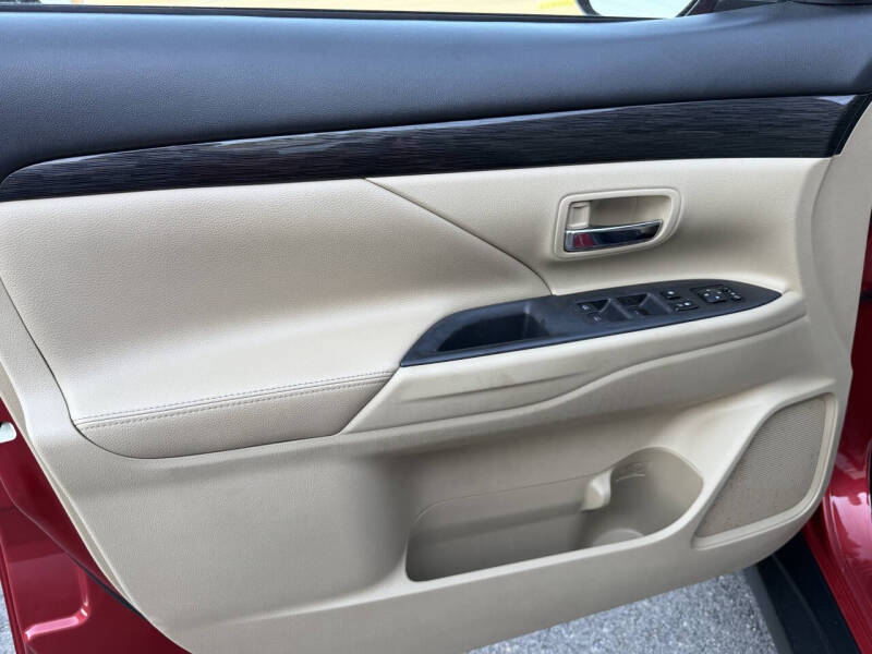 2016 Mitsubishi Outlander SEL