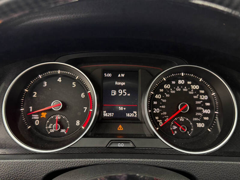 2017 Volkswagen Golf GTI Autobahn