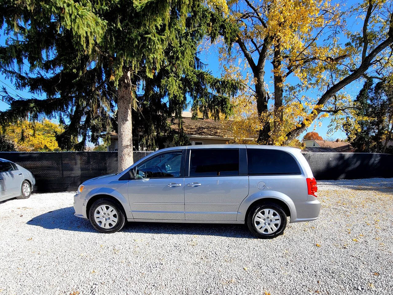 2014 Dodge Grand Caravan for sale at Statewide Auto LLC in Akron, OH