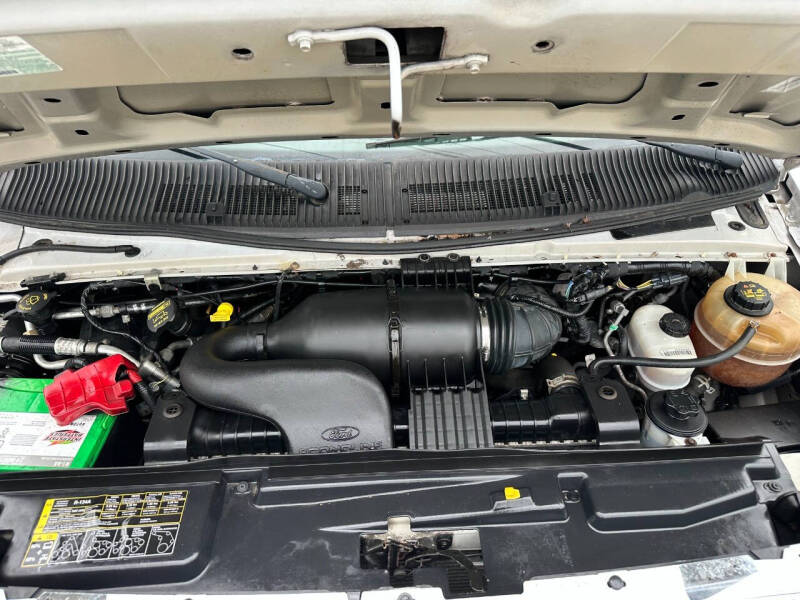 2014 Ford E-Series E-350 SD