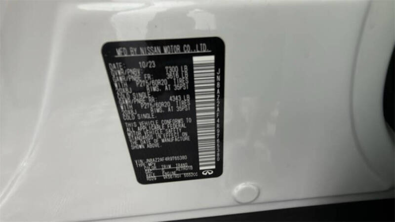 2024 Infiniti QX80 Luxe