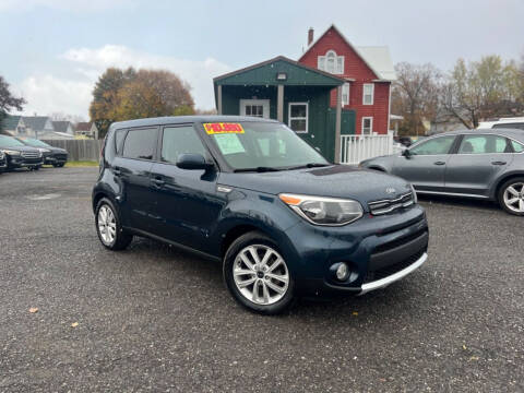 2017 Kia Soul +