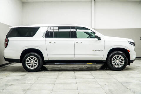 2024 Chevrolet Suburban LT