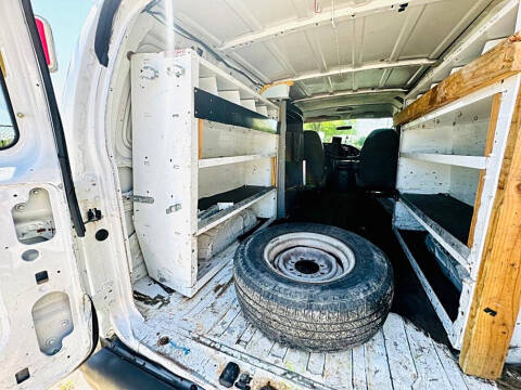 2005 Ford E-Series E-250