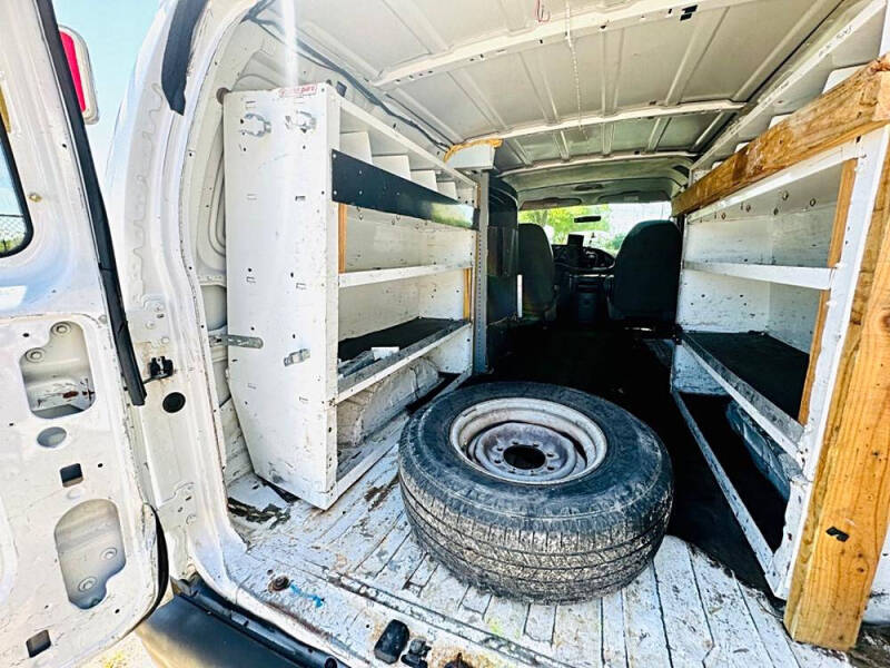 2005 Ford E-Series E-250