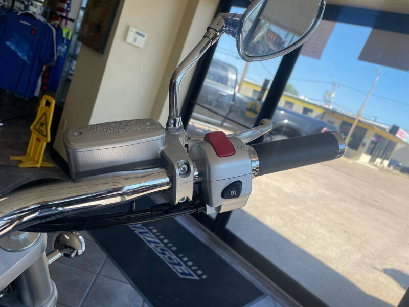 2025 Suzuki Boulevard M109R