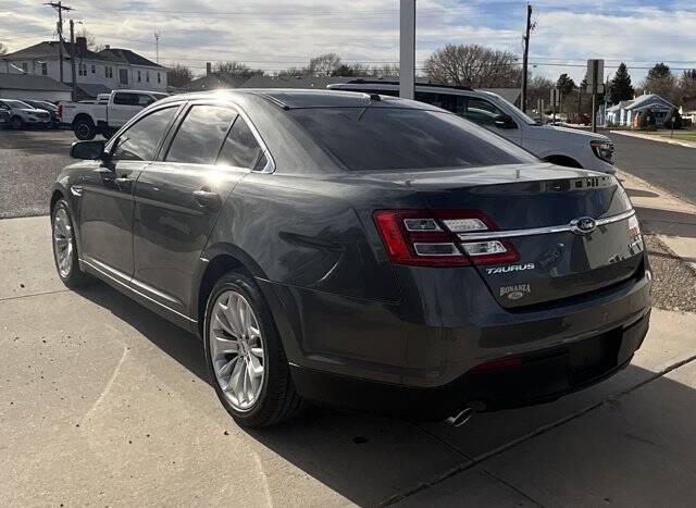 2019 Ford Taurus Limited