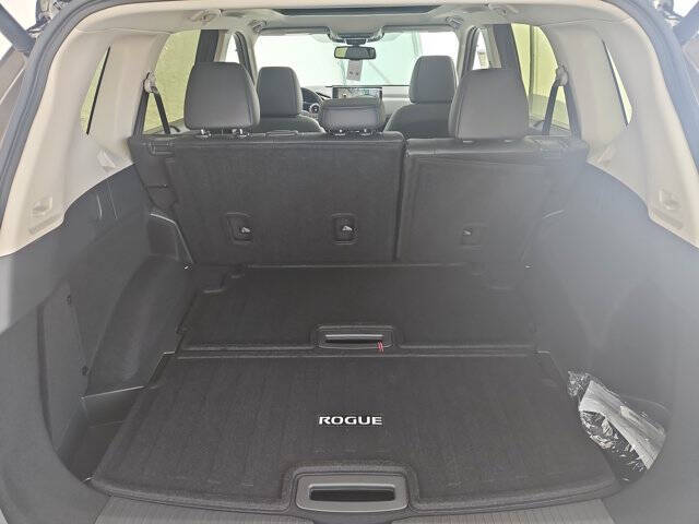 2025 Nissan Rogue SL