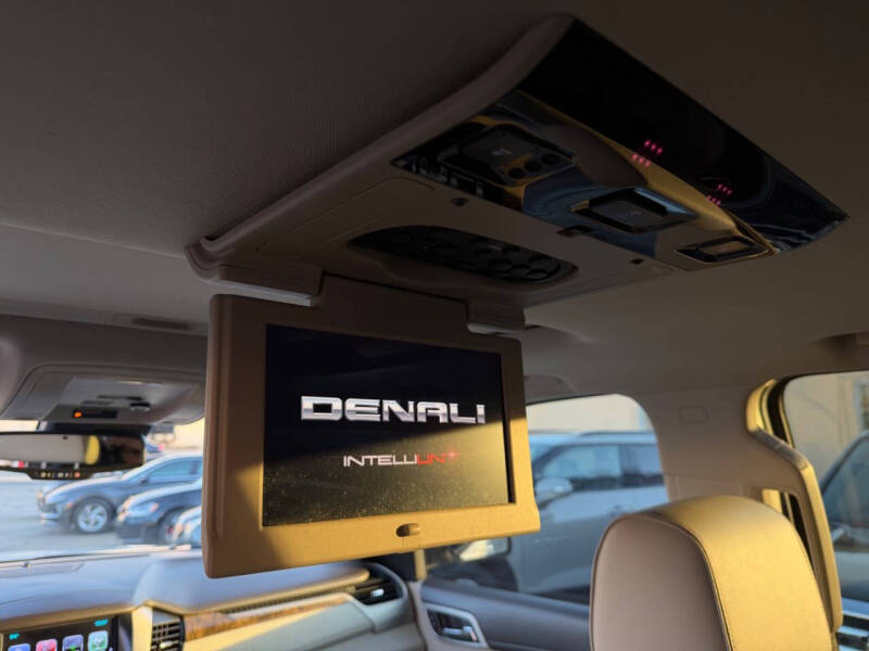 2017 GMC Yukon Denali