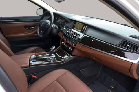 2016 BMW 5 Series 528i