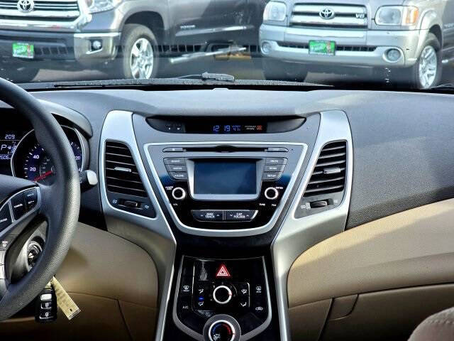 2014 Hyundai Elantra SE