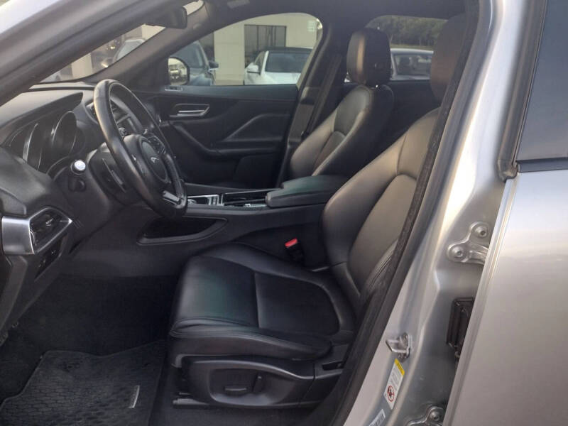 2018 Jaguar F-PACE 25t Premium