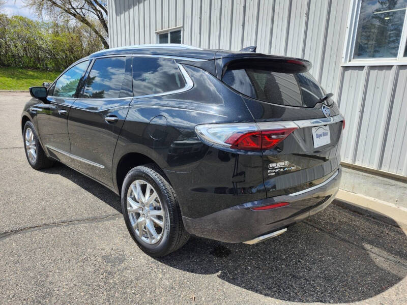 2023 Buick Enclave Essence