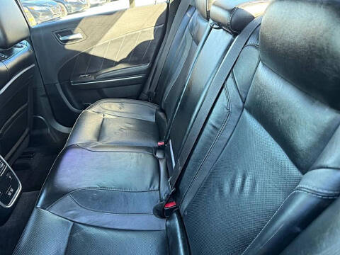 2017 Dodge Charger SXT