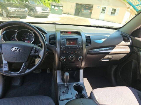 2013 Kia Sorento LX