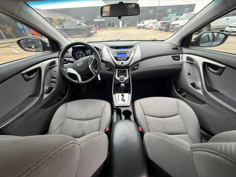2012 Hyundai Elantra GLS