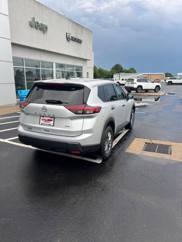 2024 Nissan Rogue S