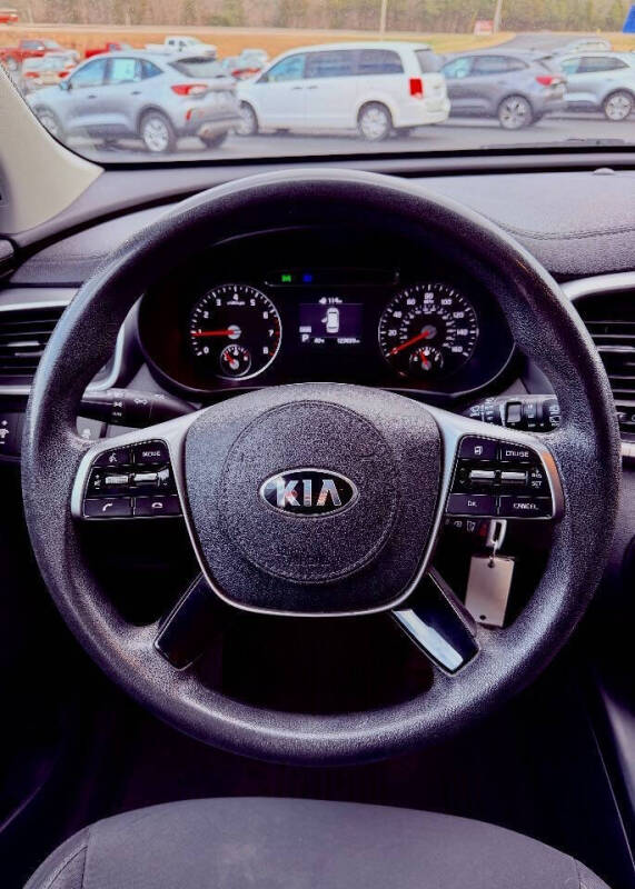2019 Kia Sorento LX