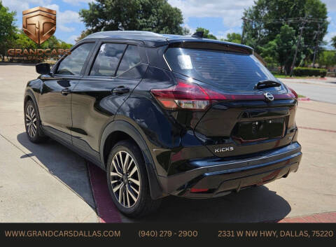 2022 Nissan Kicks SV