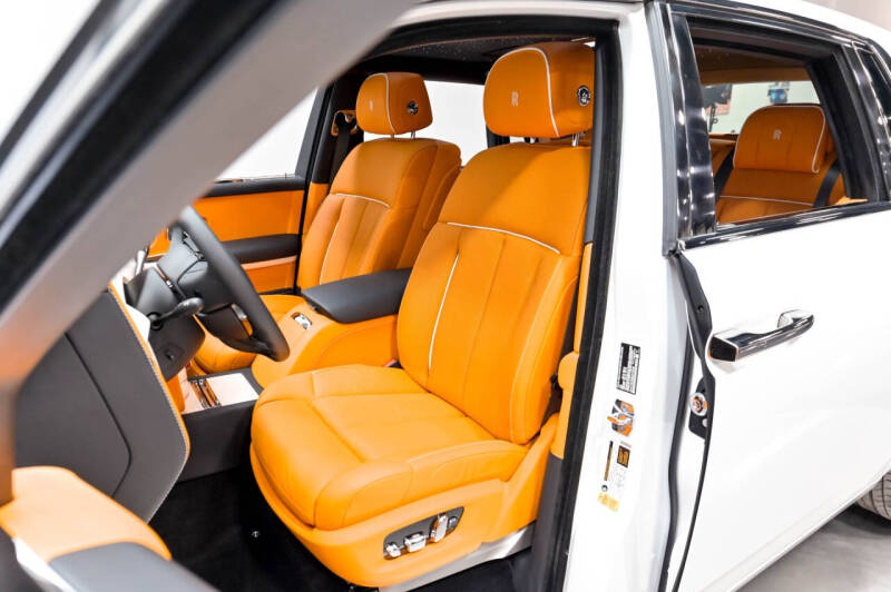 2022 Rolls-Royce Phantom
