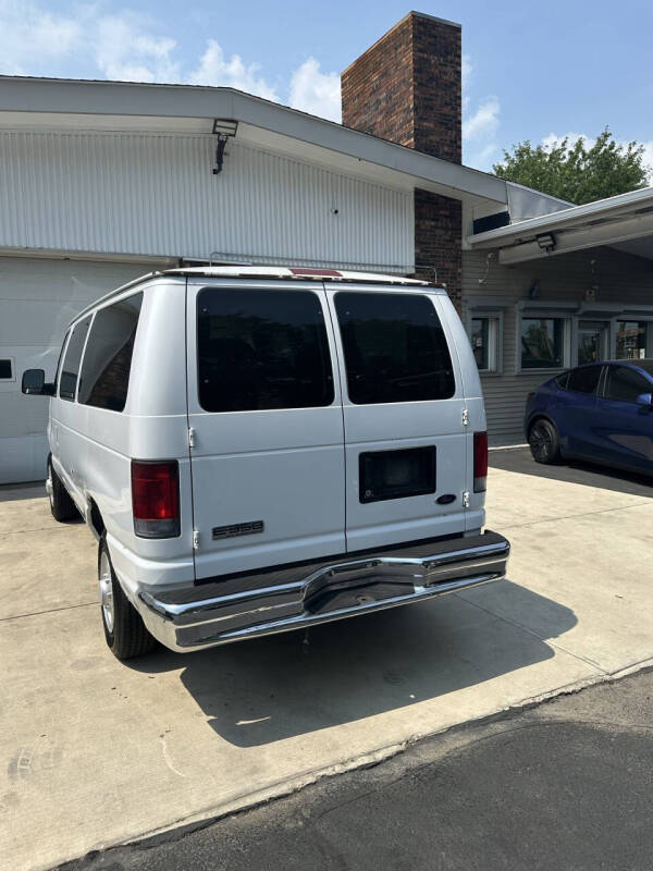 2006 Ford E-Series E-350 SD