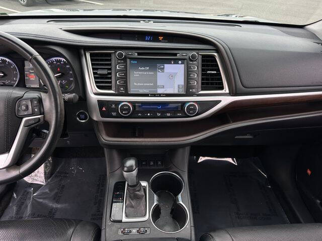 2016 Toyota Highlander Limited Platinum