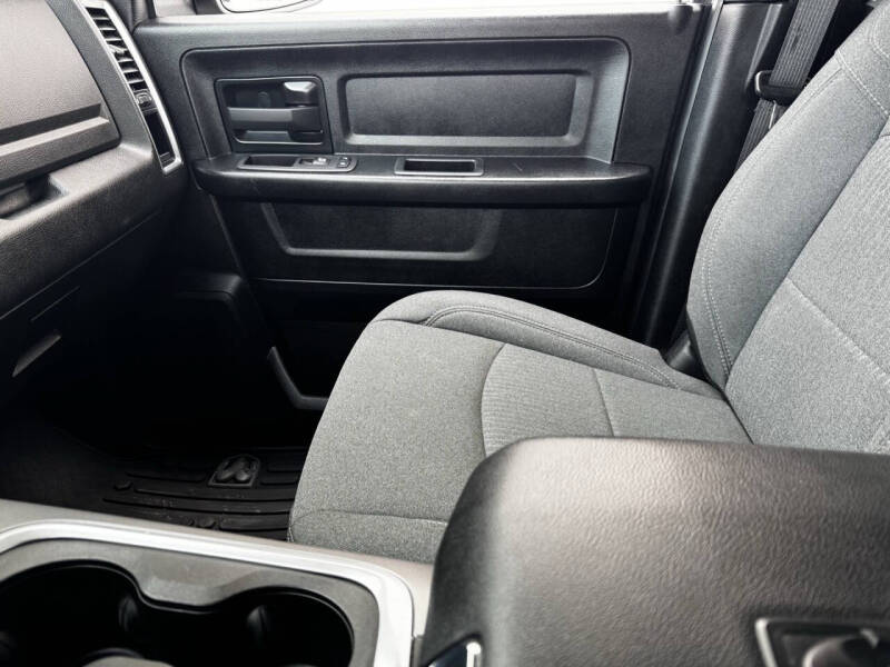 2022 RAM 1500 Classic Express