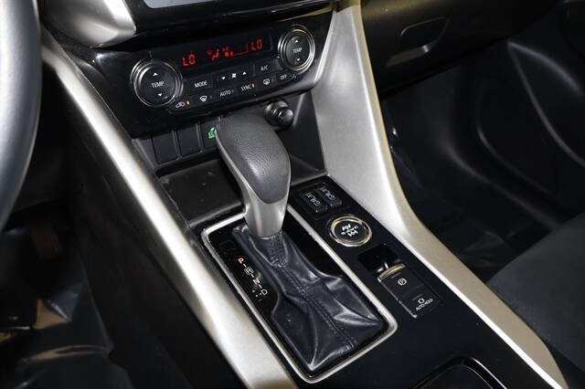 2022 Mitsubishi Eclipse Cross SE