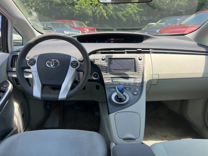 2010 Toyota Prius II